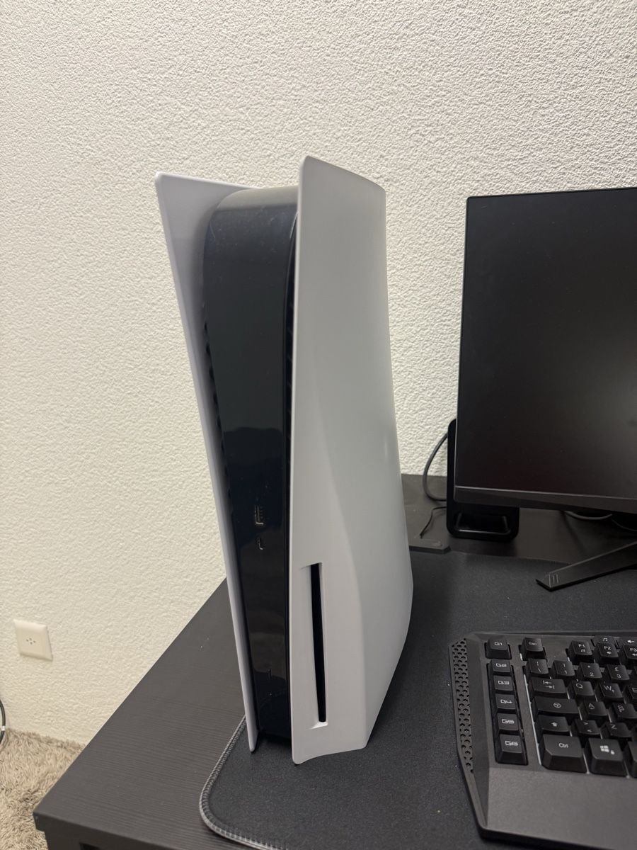 Sony Consoles: Ps5 mit einem kontroller – Neuf (Voir description) à Bern par mur_d7sh 1