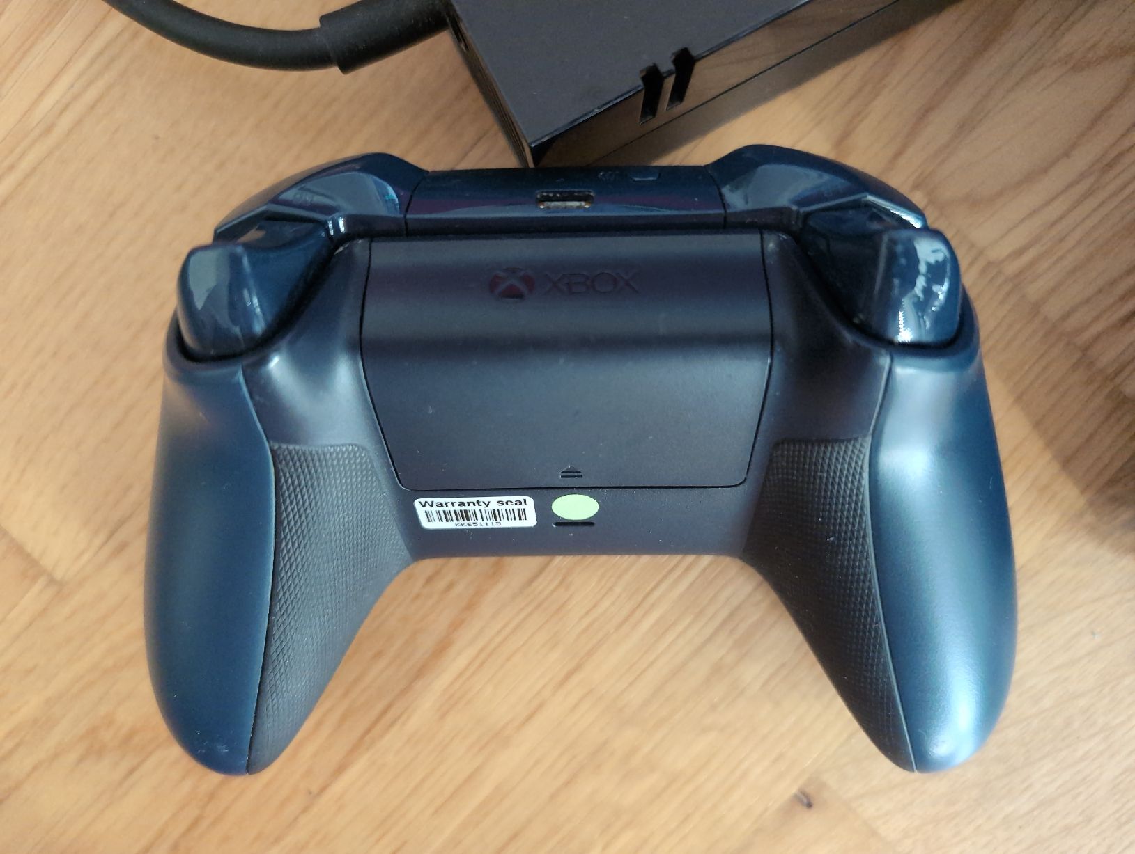 Microsoft Console: XBox One Konsole mit Controller und Spielen – Usato da Chur venduto da Eroberer 5