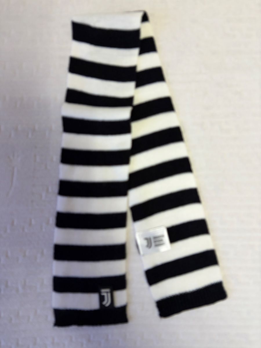Berretti & Sciarpe: JUVENTUS Bonnet bébé – Nuovo e nell'imballaggio originale da Le Landeron venduto da Gianns46 2