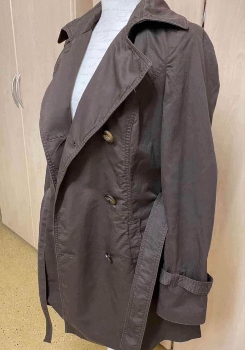 Esprit Cappotti: Dunkelbrauner Trenchcoat von Esprit Gr. 36 – Usato da Ellikon an der Thur venduto da Bali1999 1