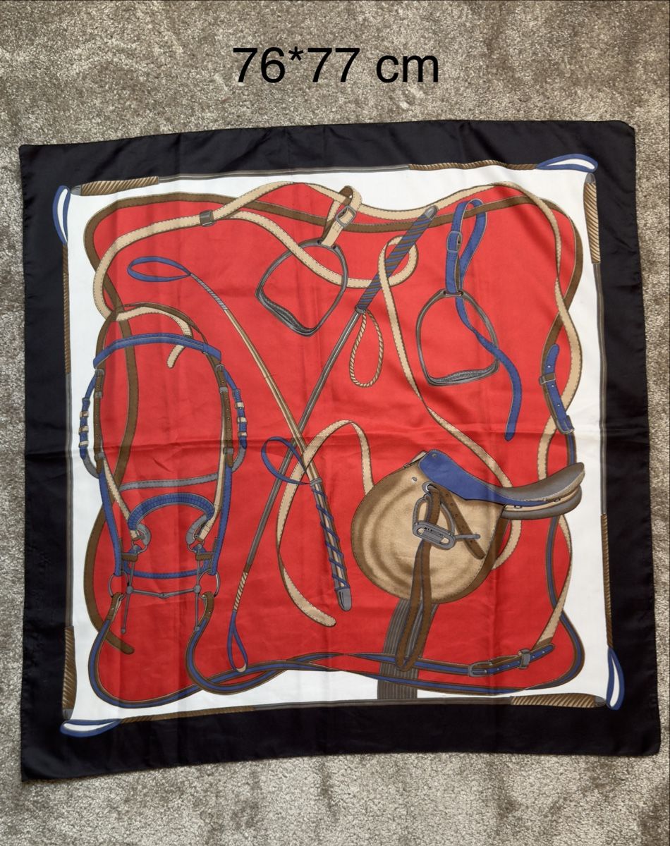 Foulard & Sciarpe: Foulard Carré Halstuch 76x77 – Usato da Vuippens venduto da Anna_as