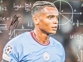 Manuel Akanji - Original in person Autogramm auf Foto