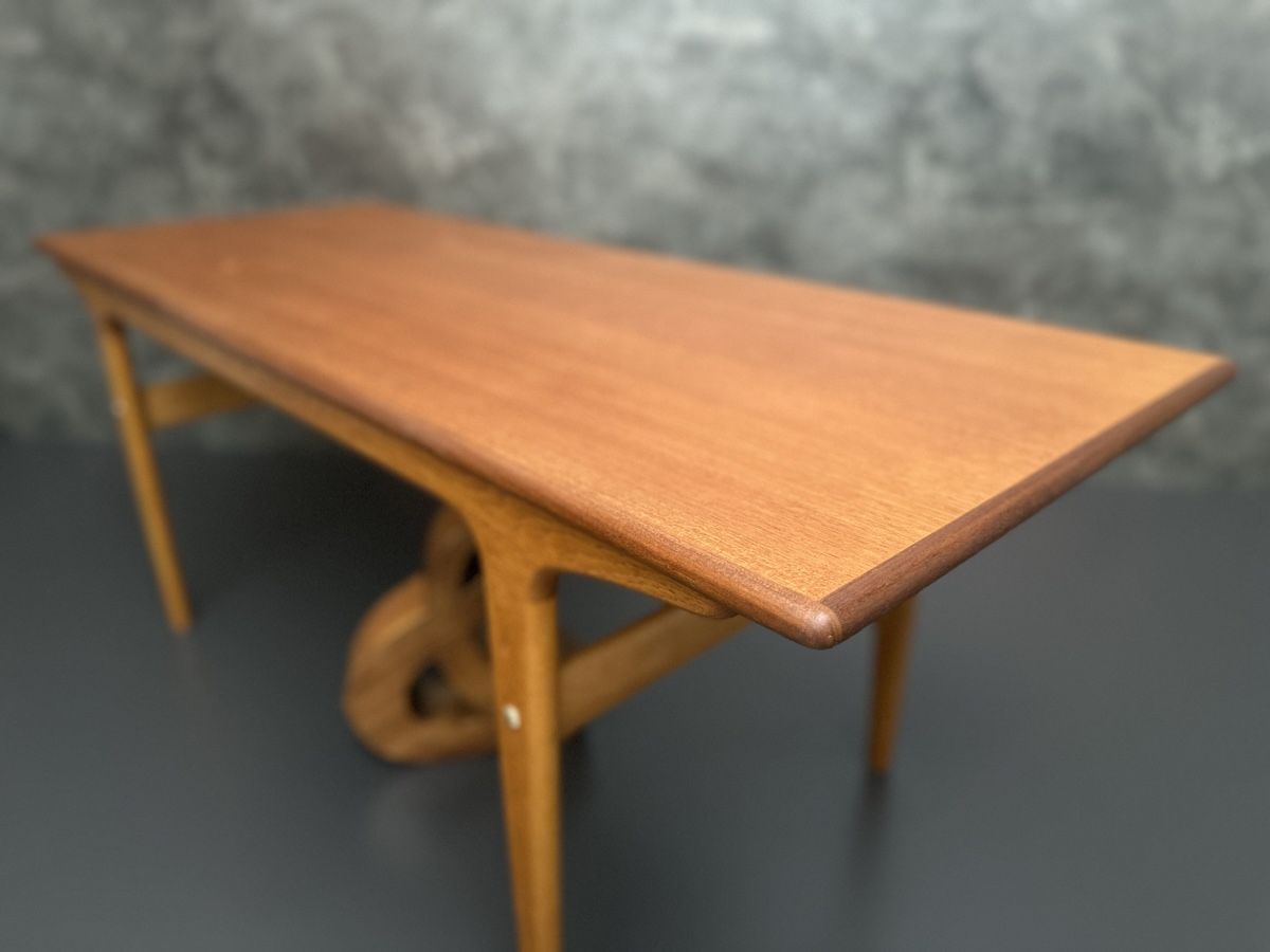 Tavoli: Mid-Century Couchtisch aus Teakholz restauriert Coffee Table – Usato da Elsau venduto da Teak_Vintage 8