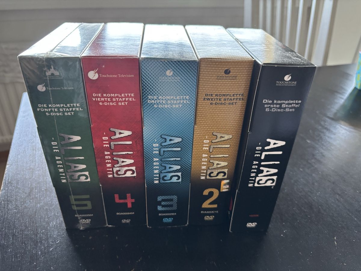 Tutti i DVDs: ALIAS Die Agentin – Usato da Seftigen venduto da adijosi