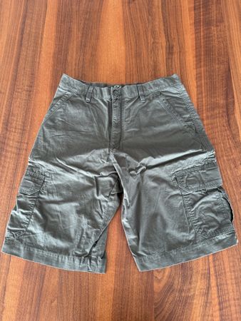 Eddie Bauer Cargo Shorts, Khaki Grün, Gr M – NEU