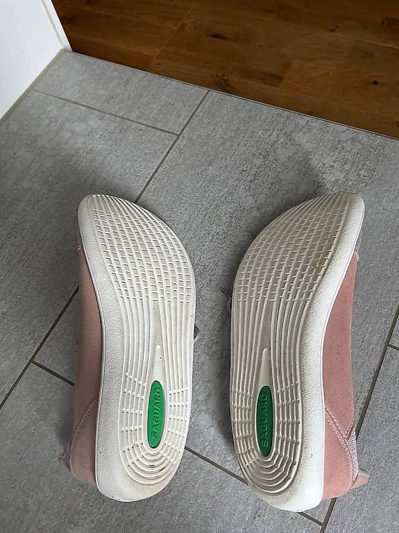 Chaussures femmes: Saguaro Barfusschuhe 43 neuwertig – D'occasion à Eschenz par BeHappyandSpreadlove 1