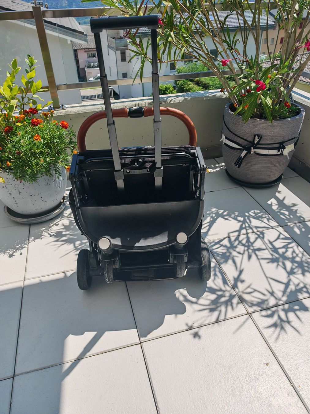 Carrozzine: Poussette ultra-compacte Yoya Plus 4 (pliable avion – Usato da Chamoson venduto da OkGeo 3