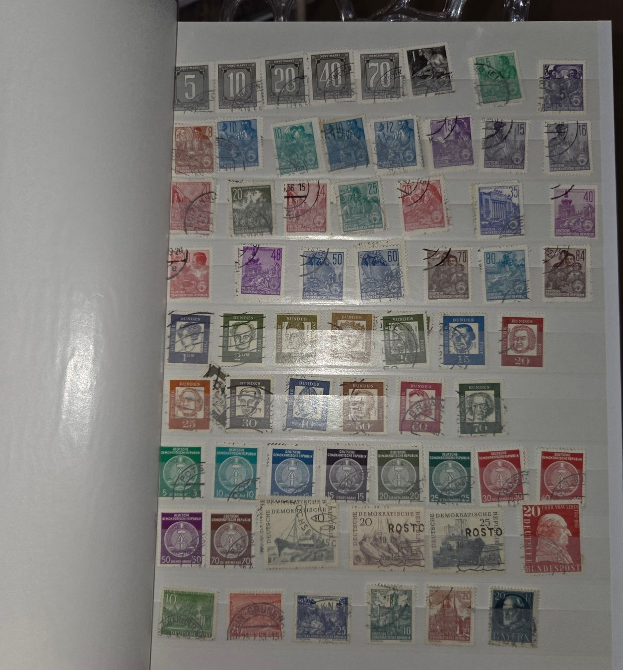 Albums: Briefmarken DDR/BRD – D'occasion à Gossau SG par oreliefredy 1