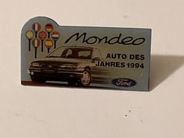 1 Pin Ford Mondeo Auto des Jahres 1994