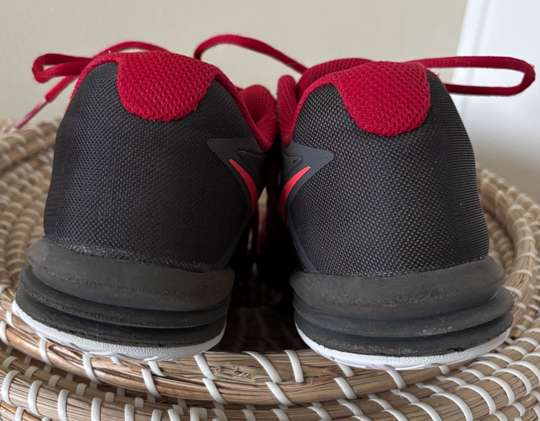 Nike Scarpe da uomo: Tennisschuhe Nike – Usato da Winterberg ZH venduto da vanilleinspiration 4