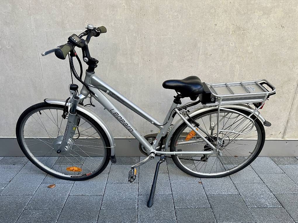 Biciclette: Leopard E-Bike / E-Touring  fahrbereit, mit Ladegerät – Usato da Liestal venduto da Tiger67