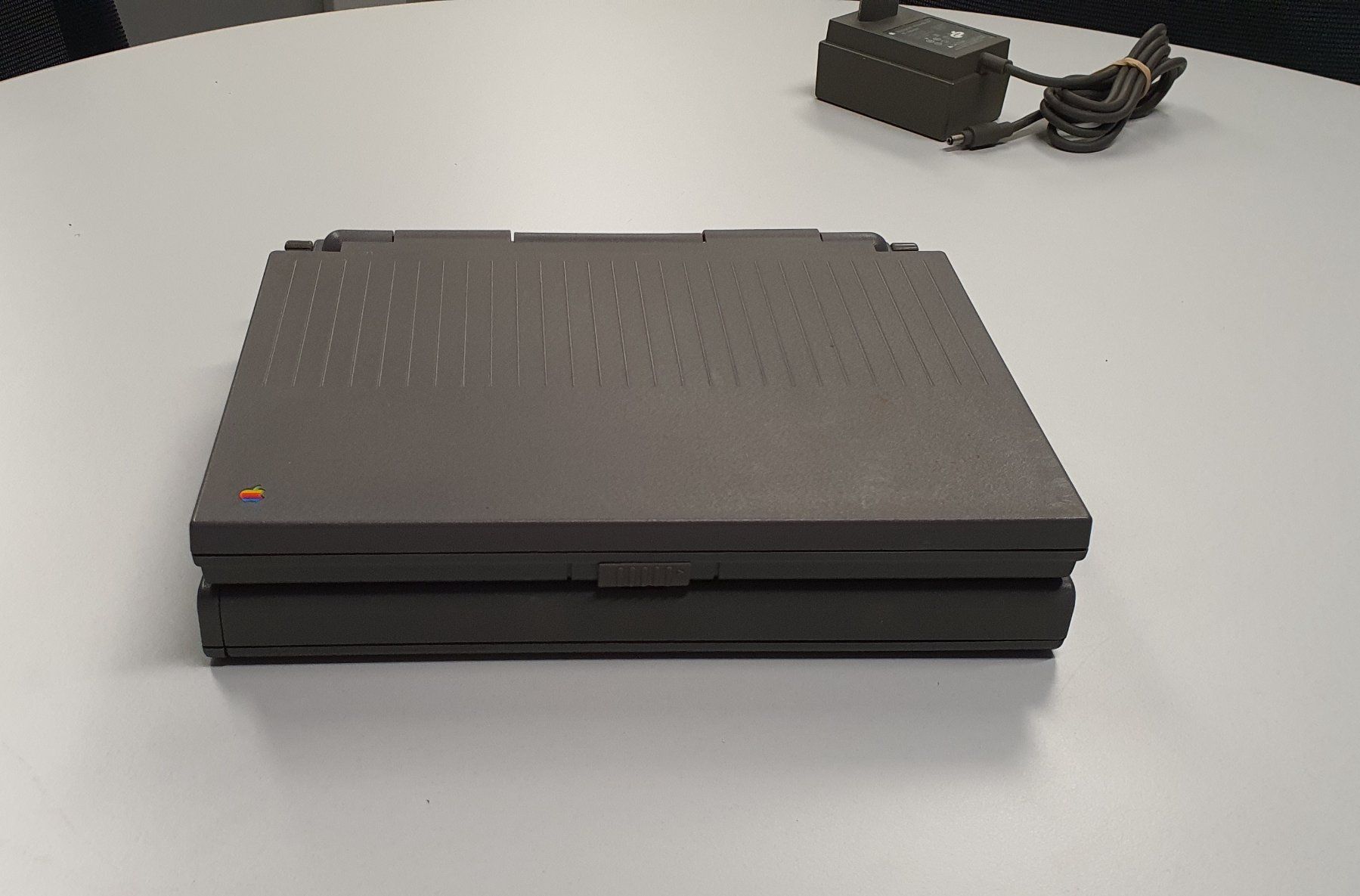 Apple Notebooks: Apple Macintosh PowerBook 170,  Jahrgang 1991 – Gebraucht aus Wald ZH von 89kingle 2