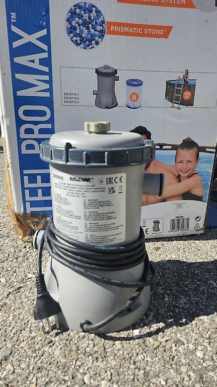 Bestway Piscine: Piscine Bestway 366 – Usato da Juriens venduto da Twist03 3