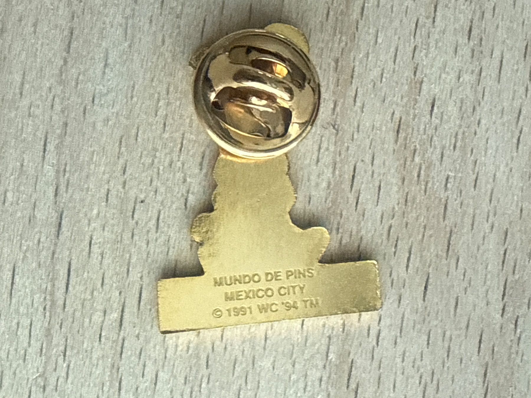 Placchette & Badge: Pin WorldCup USA 94 Maskottchen – Usato da Glattbrugg venduto da Schweigmatt 1