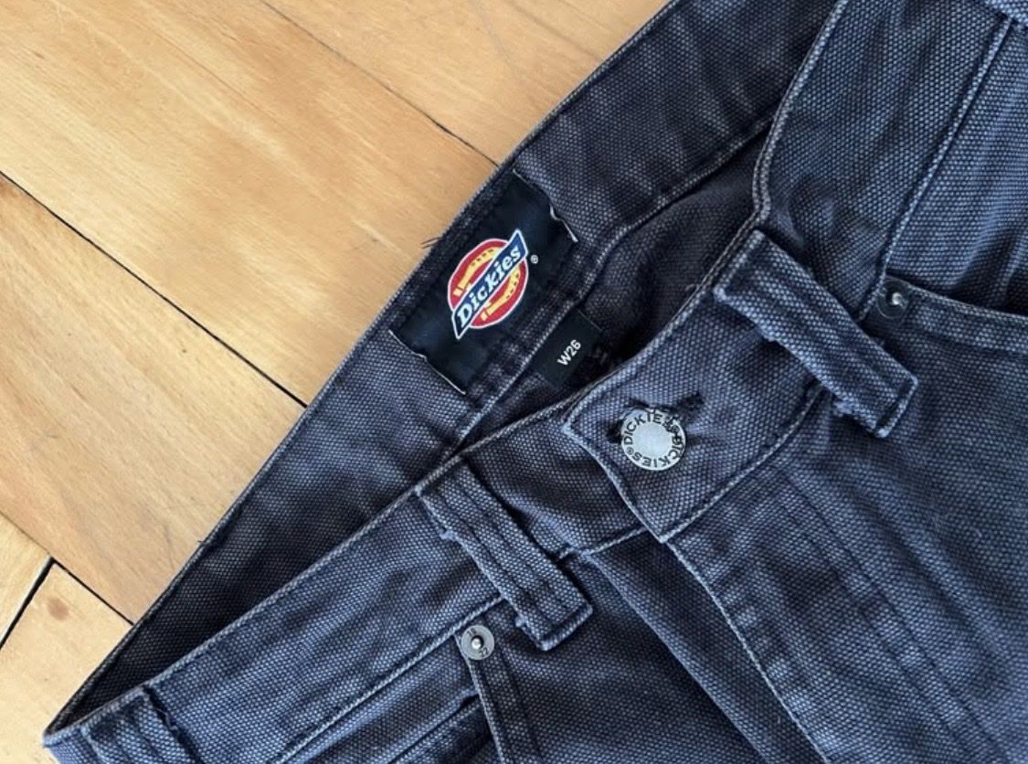 Dickies Jeans: Dickies gris anthracite, taille 26, – Usato da La Chaux-de-Fonds venduto da vert_j 1
