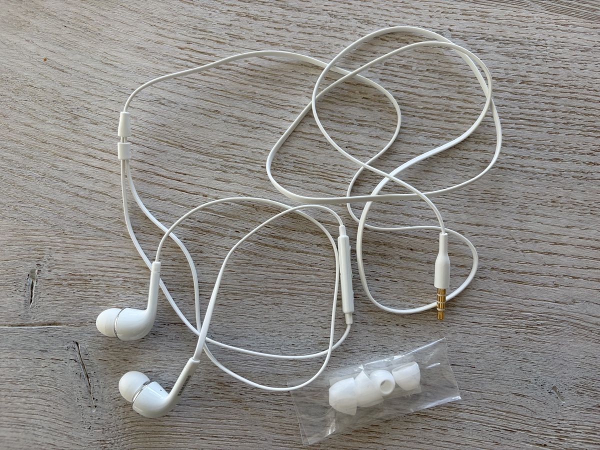 Samsung Cuffie: Original Samsung In-ear Kopfhörer weiss – Usato da Adliswil venduto da Stardust11