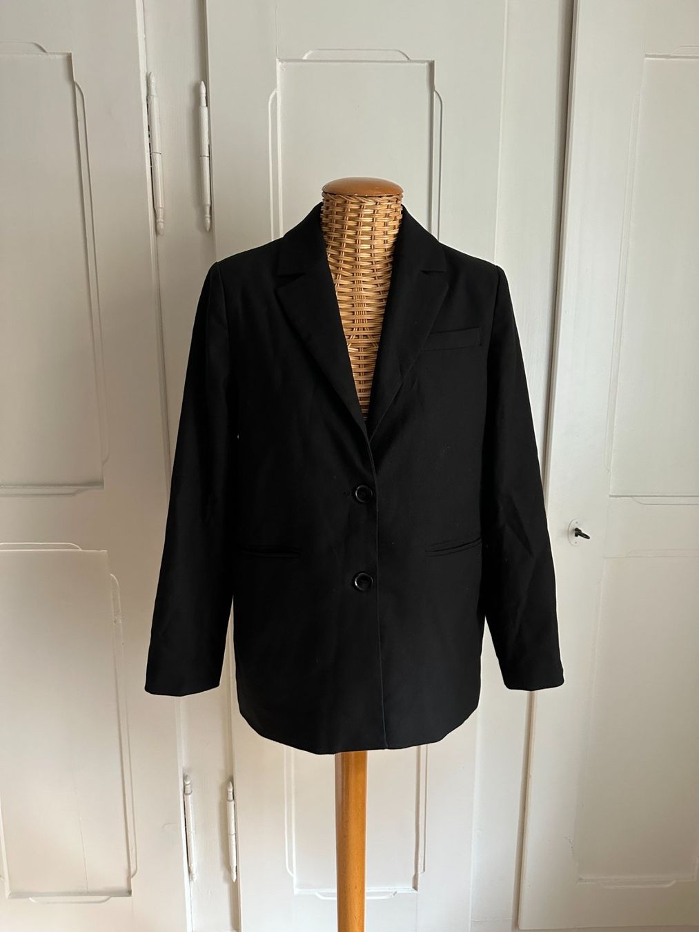Vestes: EDITED - Blazer schwarz 36 – D'occasion à Zürich par Diazaio