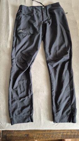 Salomon Hose M