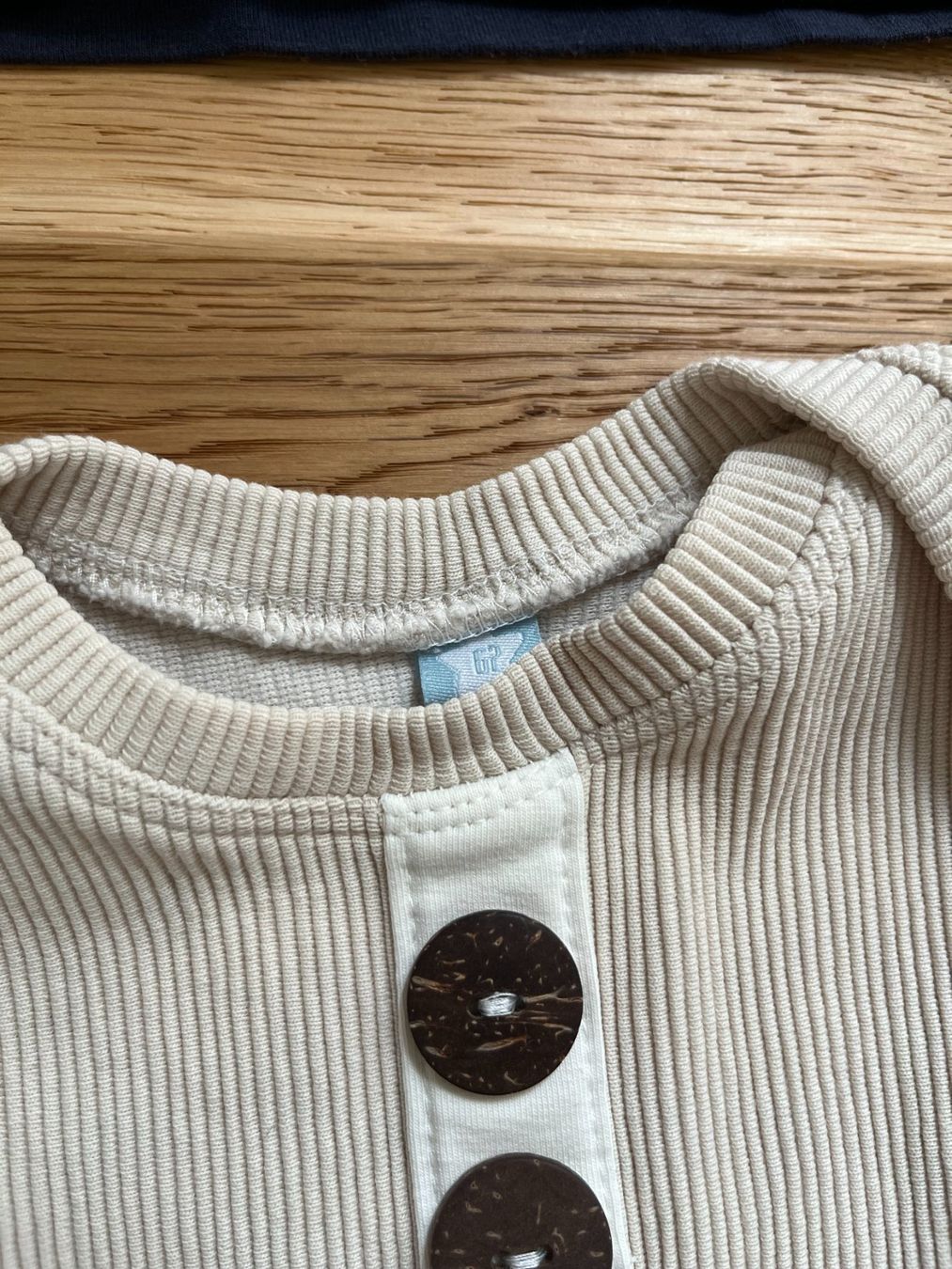 Kleiderpakete & -sets: Langarmshirt Set (4 Stück) – Gebraucht aus Islikon von jul_76j2 1