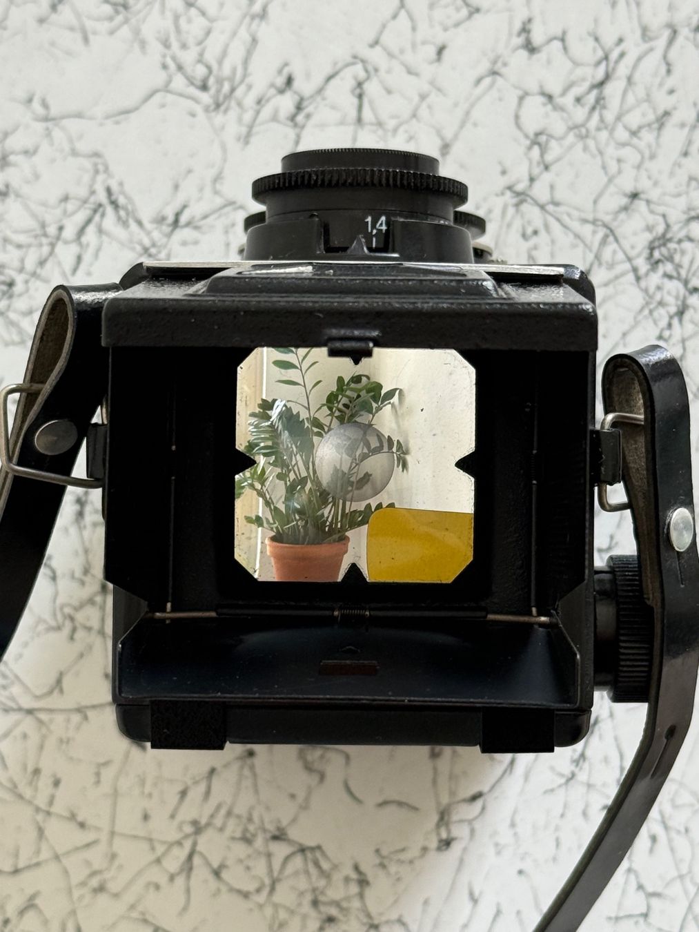 Lomo Fotocamera: Lomo Lubitel 2 Analog-Kamera Mittelformat Vintage – Usato da Zürich venduto da TiptopGerneWieder 2