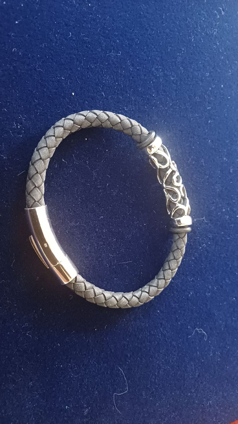 Bracciali & Braccialetti: Schöner Armring  – Usato da Flawil venduto da Naphtali 6