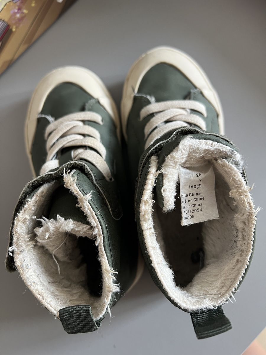 Chaussures garçon: Baskets montantes vertes taille 26 – D'occasion à Renan BE par Mme_balec 2