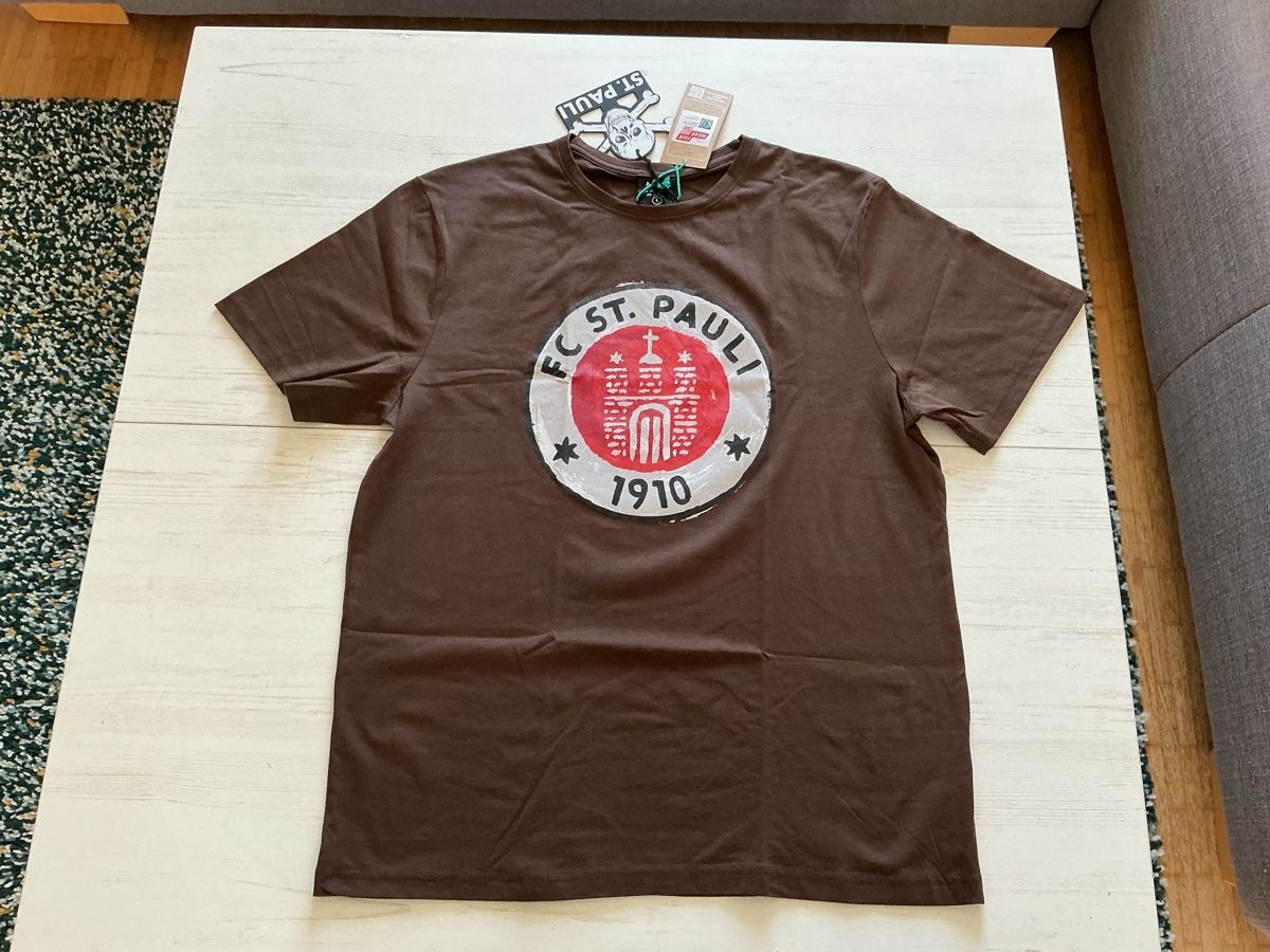 FC St. Pauli Canottiere & Pantaloni: Original  FC St. Pauli  L  Neuware – Nuovo (secondo la descrizione) da Schmitten FR venduto da Hubalo