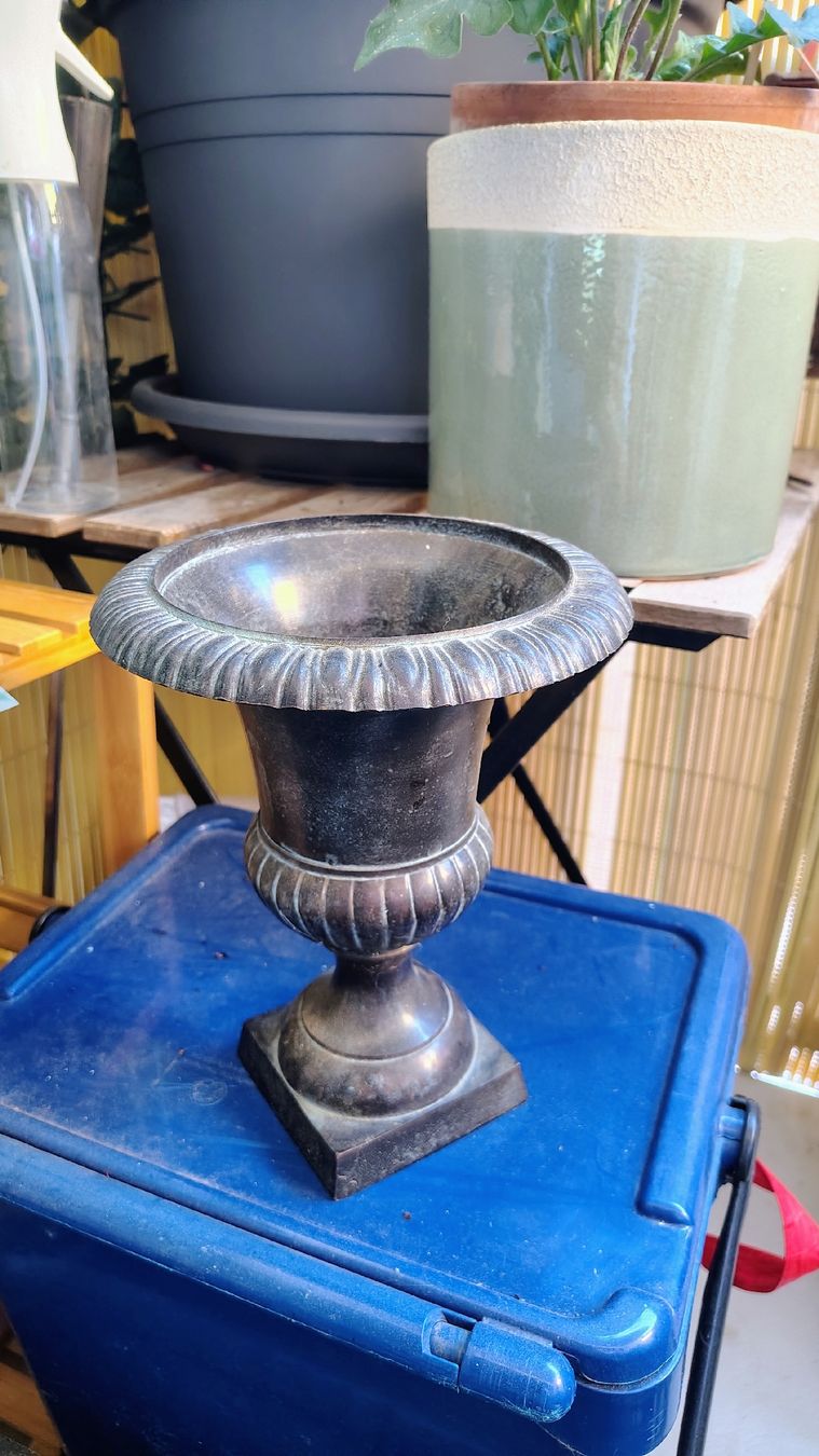 Vasi & Recipienti: Vase en fonte – Usato da Puidoux venduto da Sophia70 1