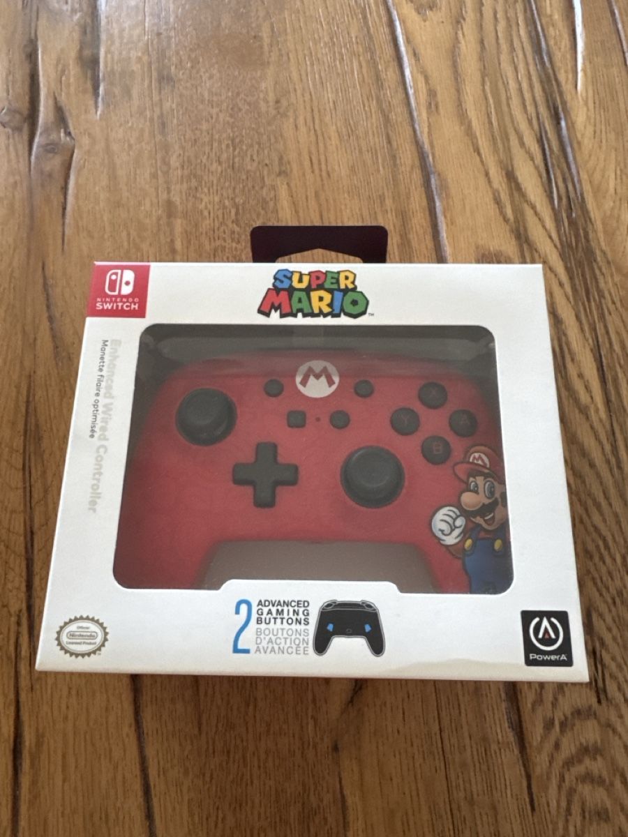 Manettes: Nintendo Switch - Controller Super Mario Edition – D'occasion à Lenzburg par eyworld