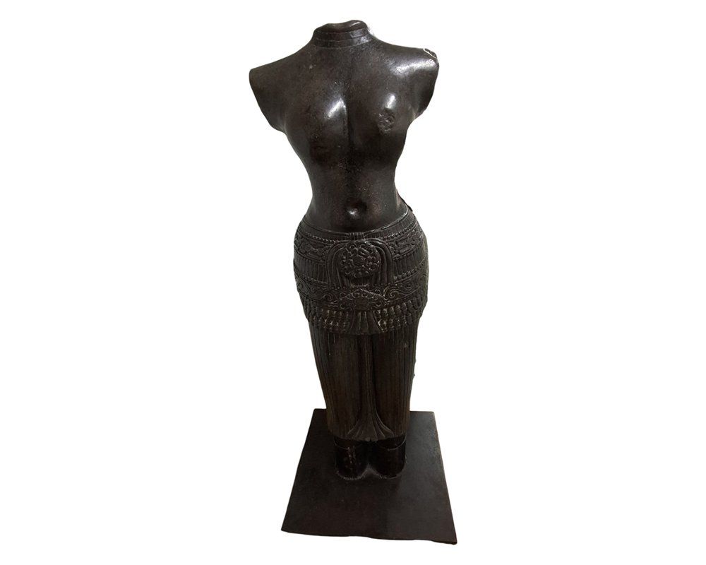 Sculture & Statue: Frauenkörper Skulptur aus Stein – Usato da Wil SG venduto da Restwert_Wil