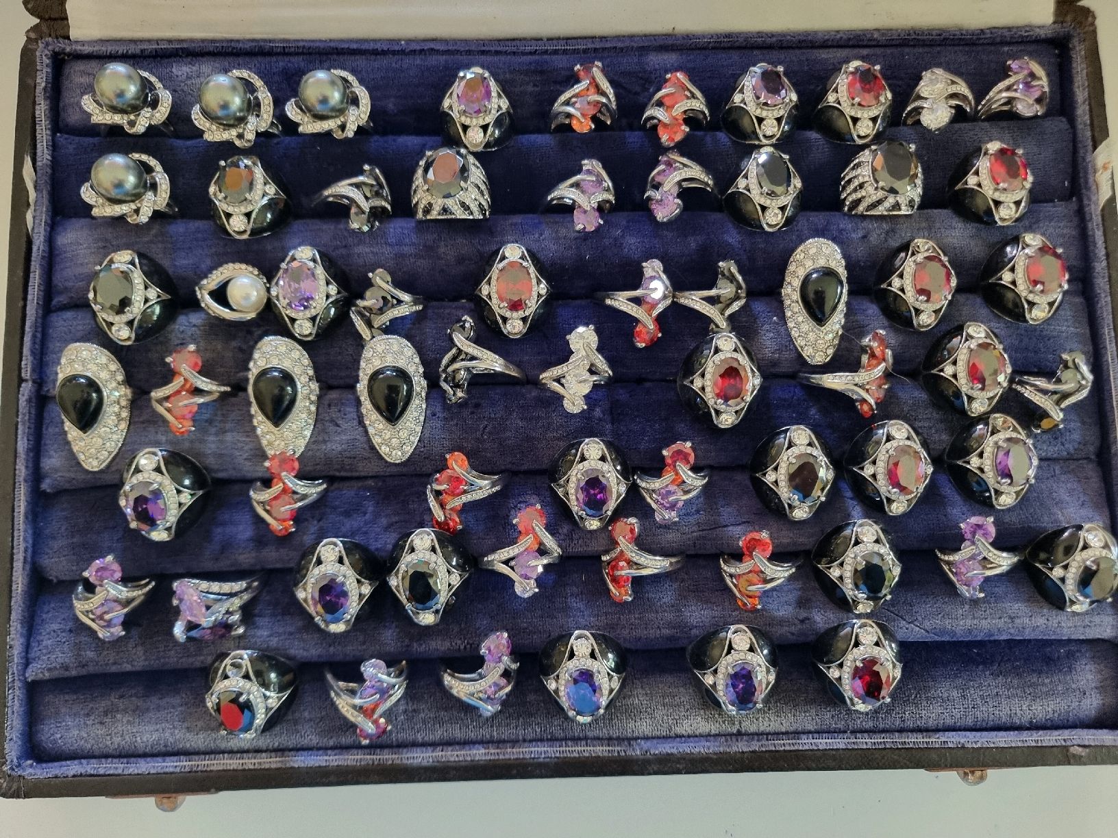 Ringe: Modeschmuck Ringe in verschiedenen Grössen  – Gebraucht aus Berschis von treedosha01