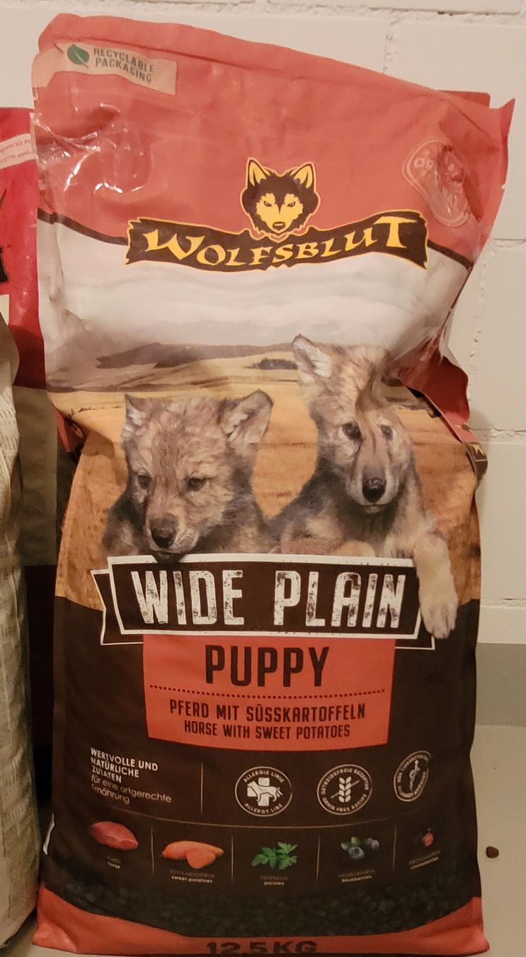 Mangimi: Wolfsblut Wide Plain Puppy Pferd 12.5KG – Nuovo e nell'imballaggio originale da Kappel SO venduto da Matschi86
