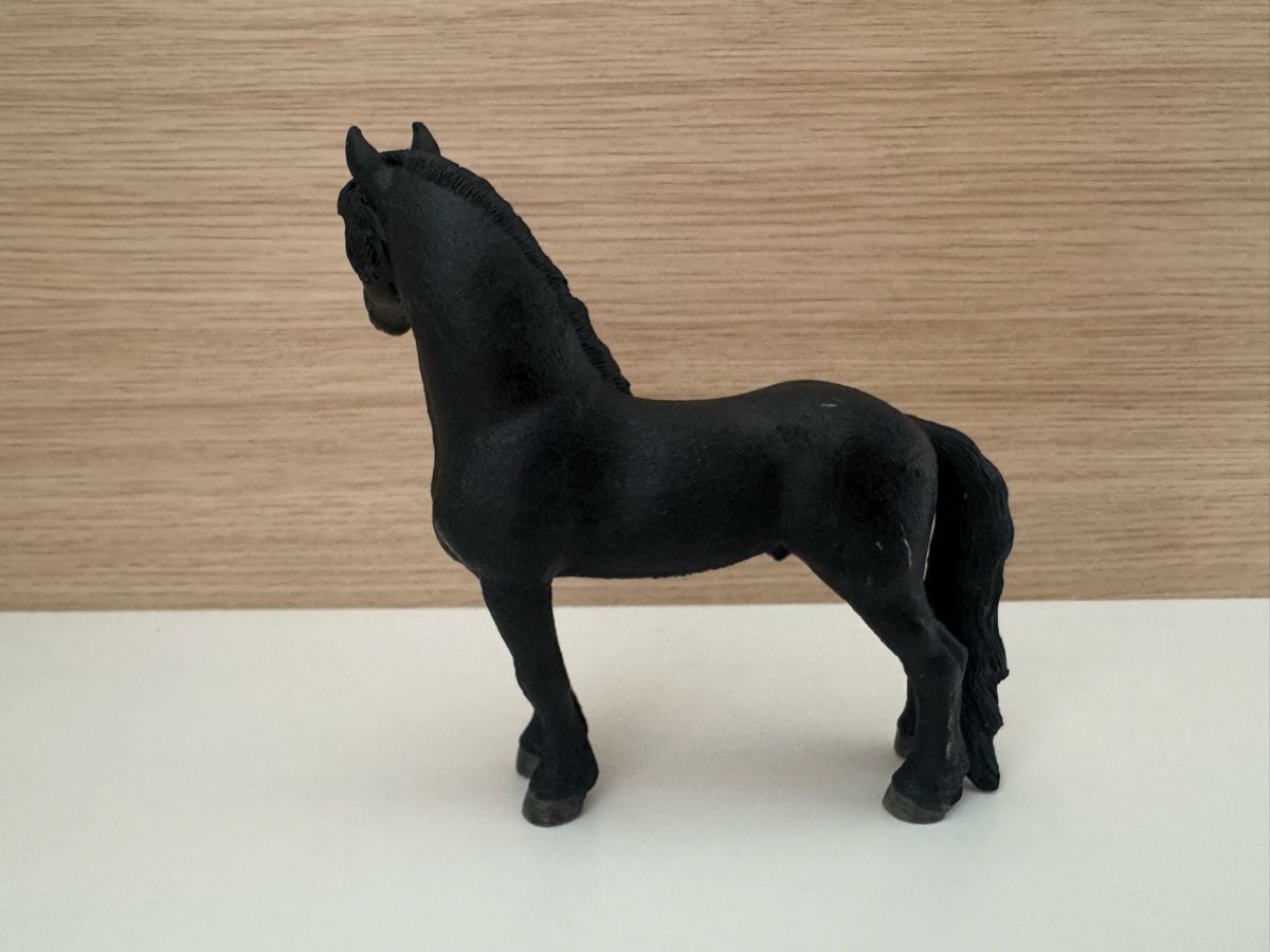 Schleich Statuette: Schleich Friese Hengst 13792 Pferd – Usato da Sursee venduto da giu_205