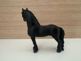 Schleich Friese Hengst 13792 Pferd