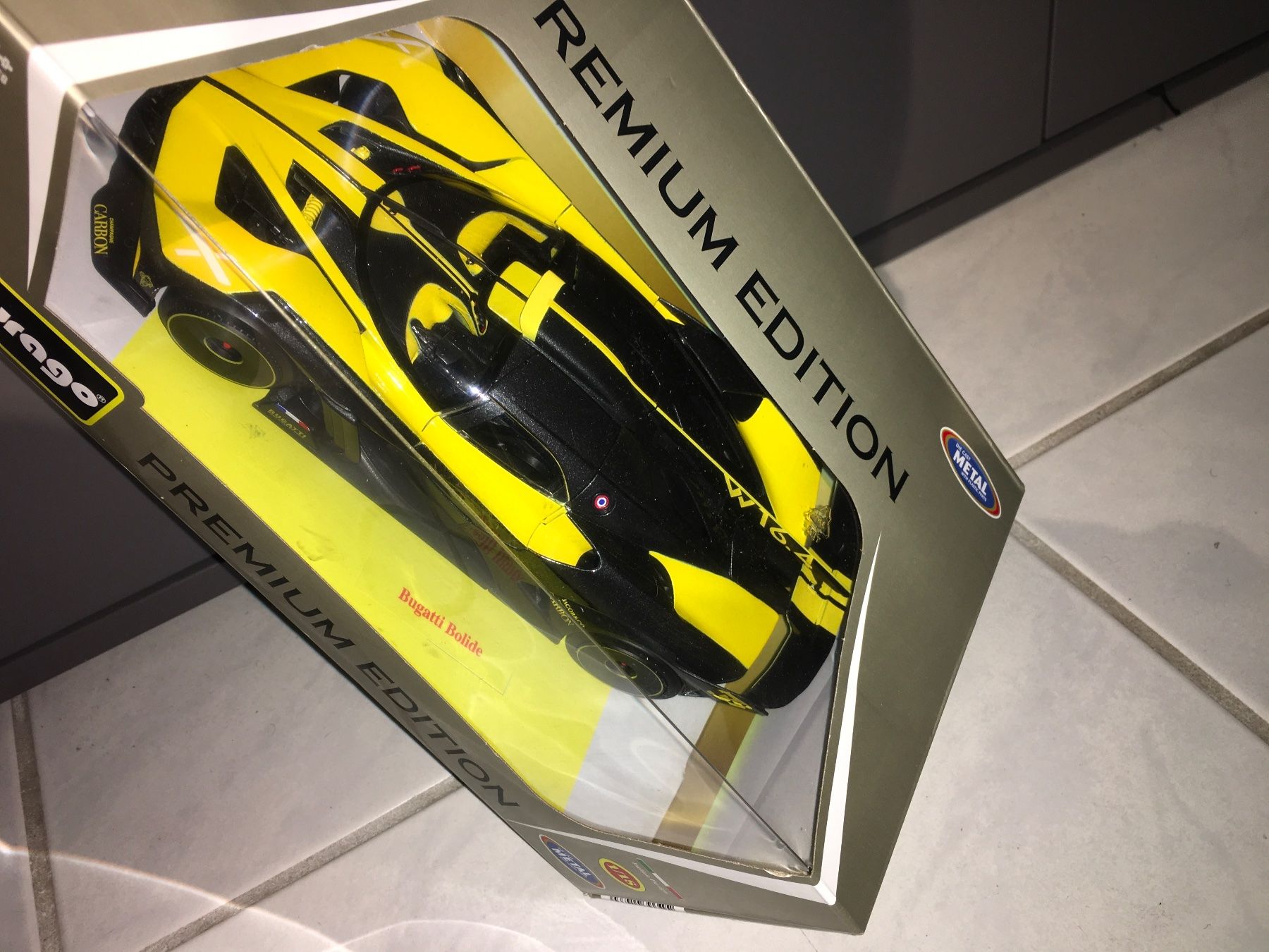 Bugatti Modellini d'auto: Bugatti Bolide W16.4 - 1/18 Premium Edition – Nuovo (secondo la descrizione) da Wohlen AG venduto da PrivatSammlung 4