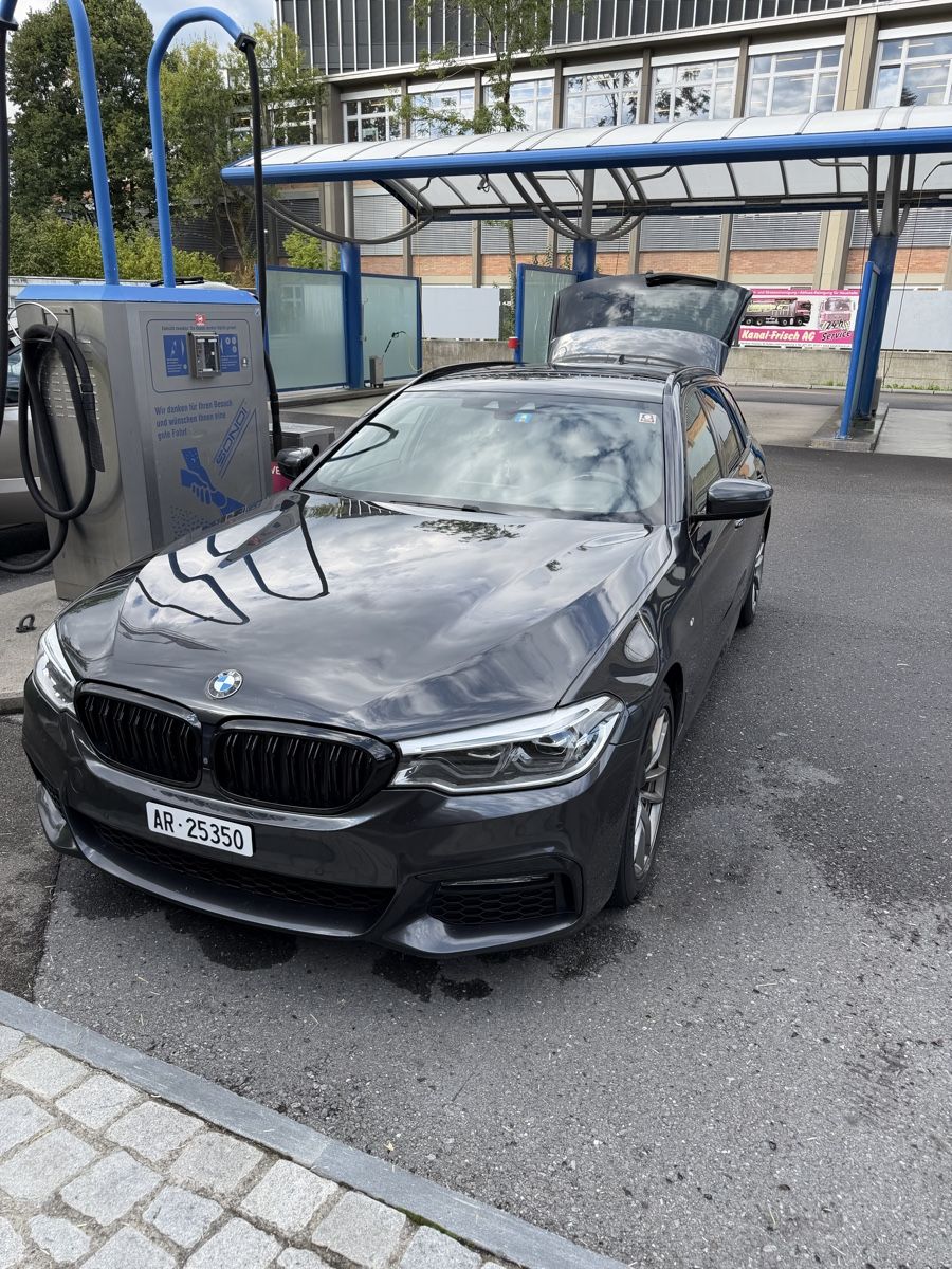 BMW Automobili: BMW 520d xDrive – Usato da Gossau SG venduto da Vitovvitov
