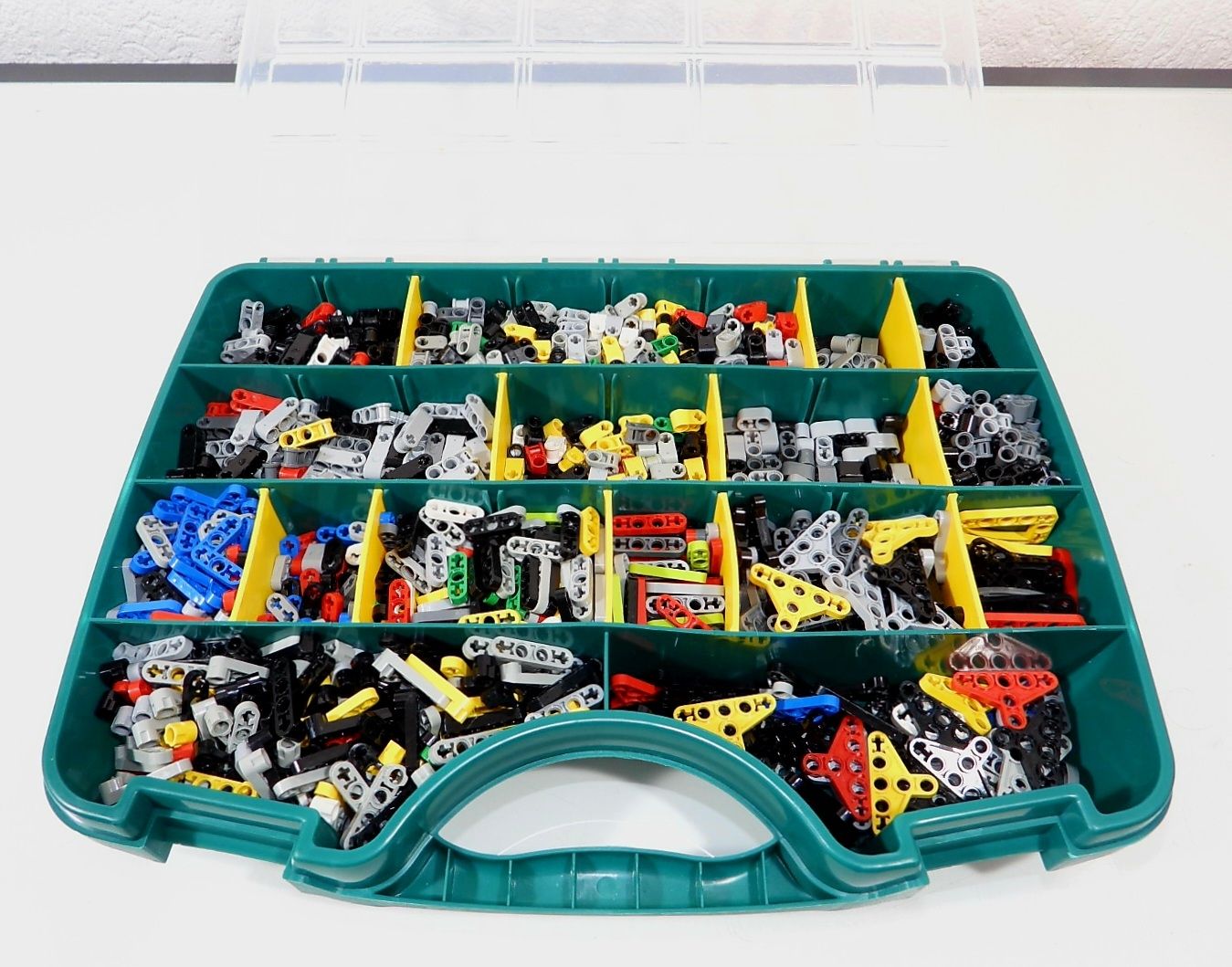 Lego Kit di costruzioni: LEGO TECHNIC SORTIERBOX MIT CA.1300 TEILEN, 1,5 KG – Usato da Turbenthal venduto da Ddanuh 3