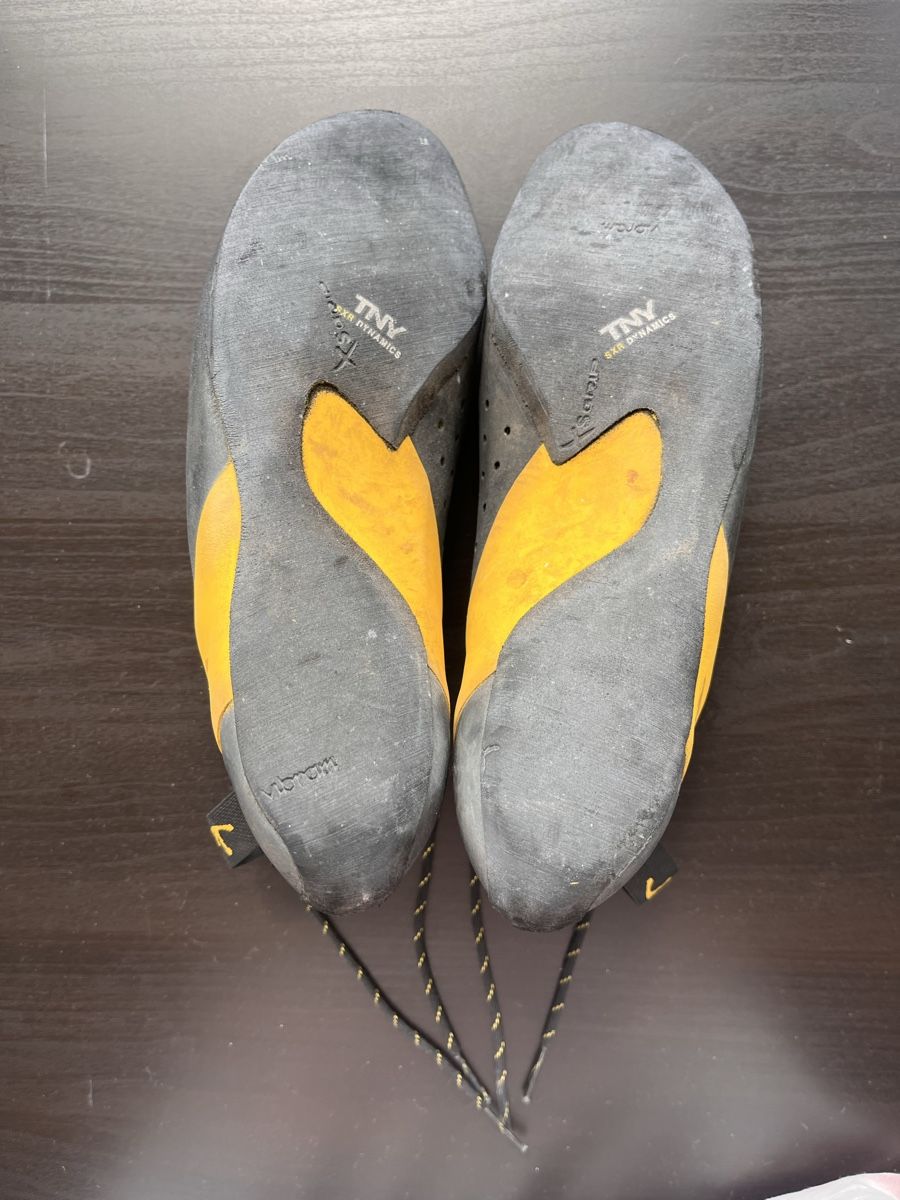 Kletterwände & Klettergriffe: Climbing shoes worn 4 times – Gebraucht aus Interlaken von EKo1man 2