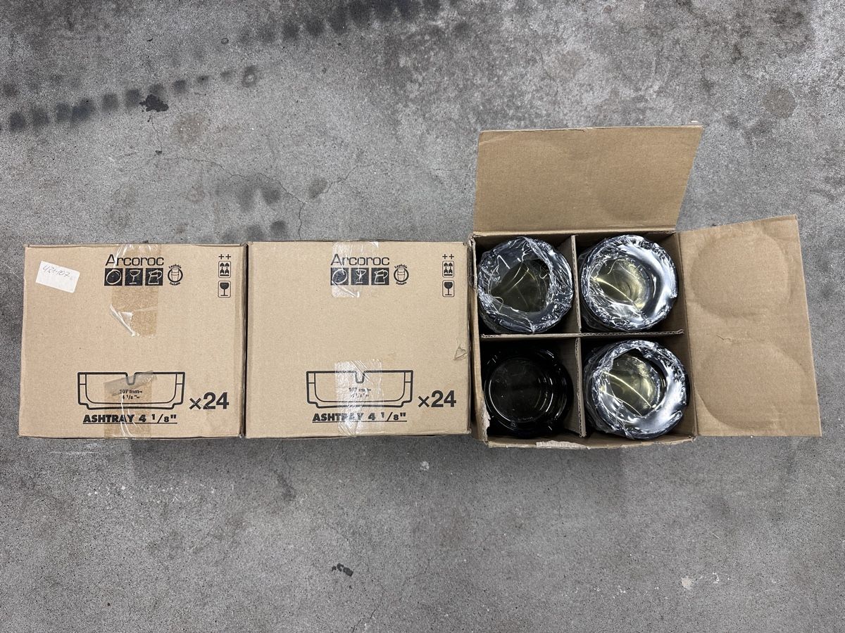 Portacenere: 71 Stück / Aschenbecher Arcoroc Glas 4 1/8 – Nuovo e nell'imballaggio originale da Merlischachen venduto da FLO5555