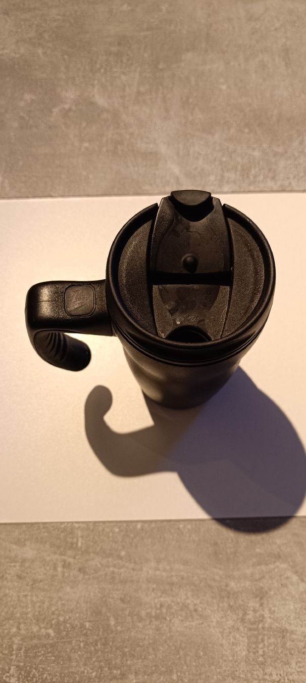 Starbucks Tassen: Starbucks Thermobecher, Schwarz, Jahr 2002 – Gebraucht aus Arbon von Gatto81 2