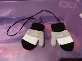 Winter Handschuhe für Babys mit Band, gestreift