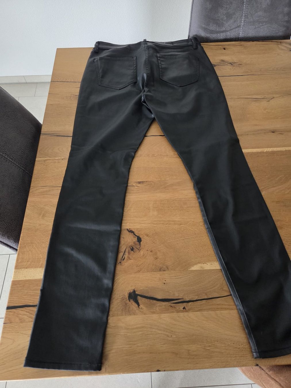 S.Oliver Pantaloni: Kunstlederhosen S.Oliver W42 L30 – Usato da Kloten venduto da Konfuzius7 3
