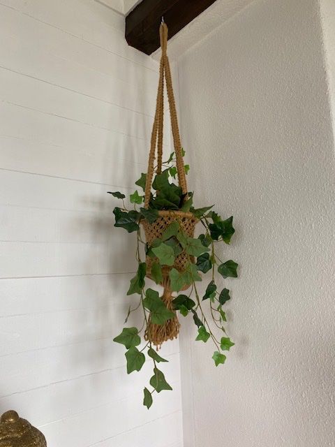 Tutte le decorazioni: Ampel Makramee – Usato da Kehrsiten venduto da shirodhara
