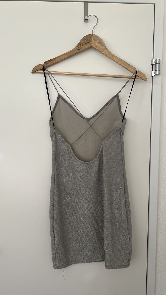 H&M Robes: H&M Silber Glitzerkleid – D'occasion à Wermatswil par Jara.a.s 1