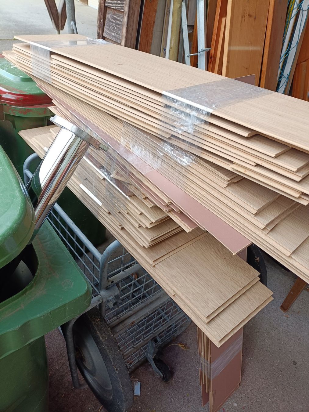 Articles en bois: Laminat – D'occasion à Köniz par bro_c9ky 4