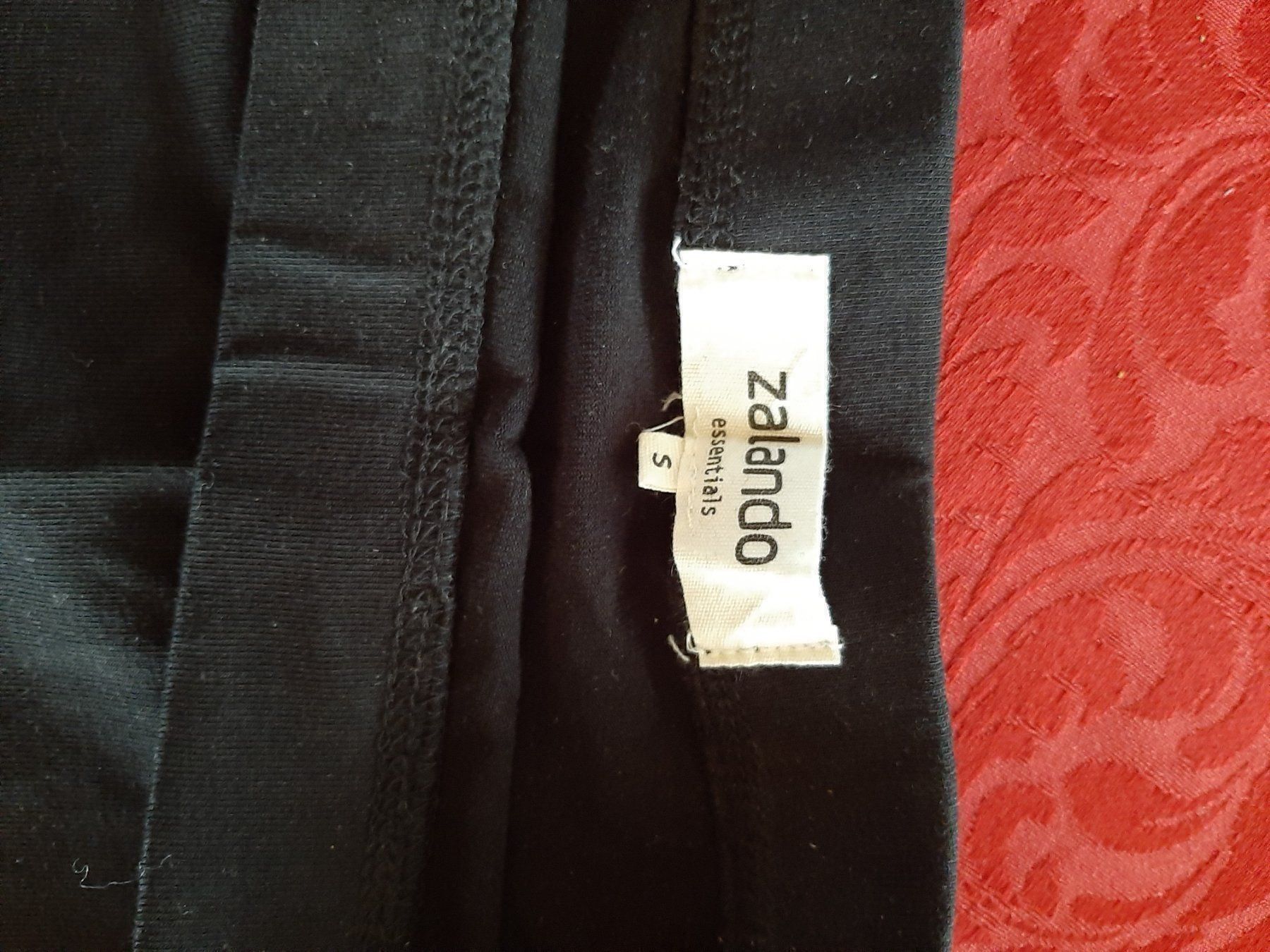 Röcke: Zalando Bleistiftrock Schwarz & Grau – Neu (gemäss Beschreibung) aus Marthalen von Jenny.Z 1