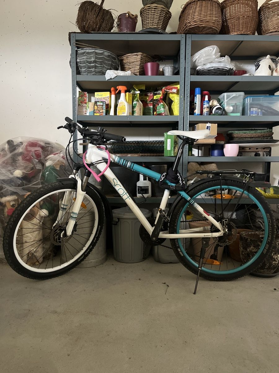 Scott Biciclette: Mädchenfahrrad Scott – Usato da Auenstein venduto da lyn_j662