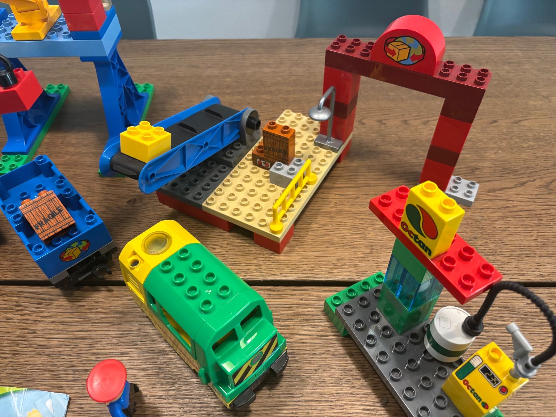 Lego Kit di costruzioni: LEGO DUPLO 5609 Eisenbahn Super Set / Deluxe Train Set – Usato da Niederweningen venduto da ronboni 5