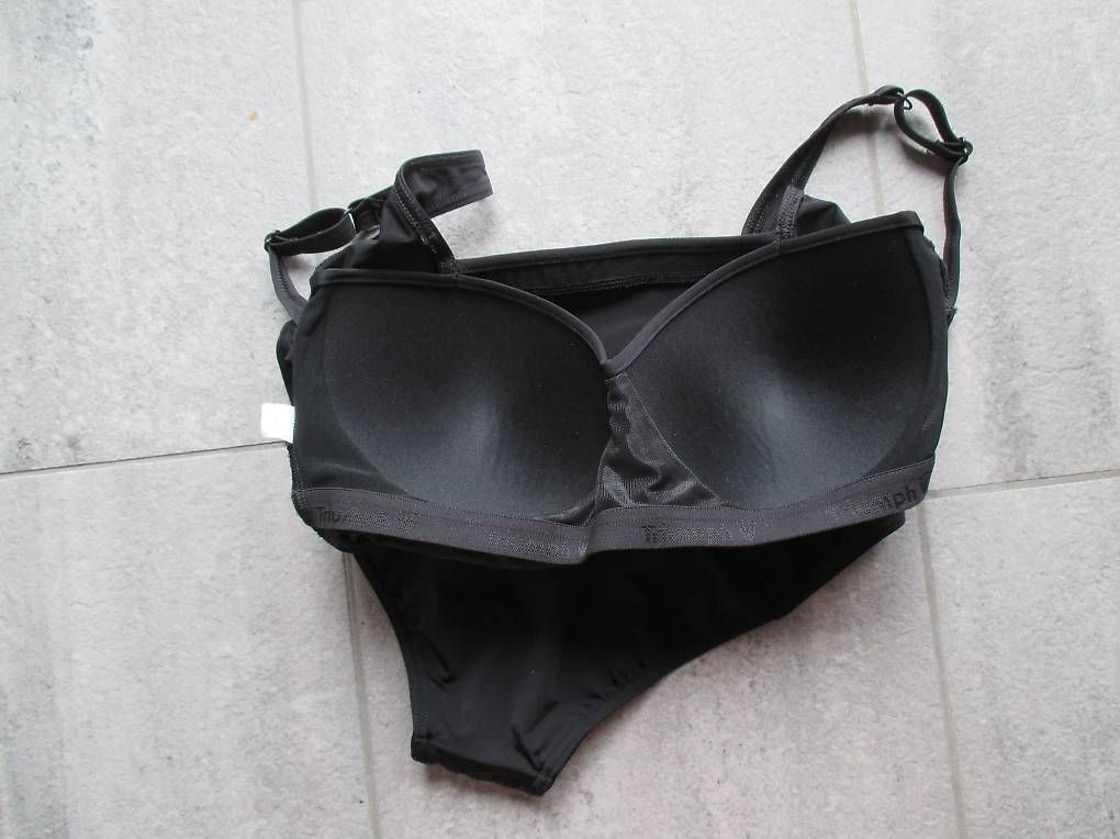 Triumph Costumi da bagno & Bikini: Badekleid von Triumph, schwarz, Grösse 40 - NEU – Nuovo (secondo la descrizione) da glattfelden venduto da carlo046 2