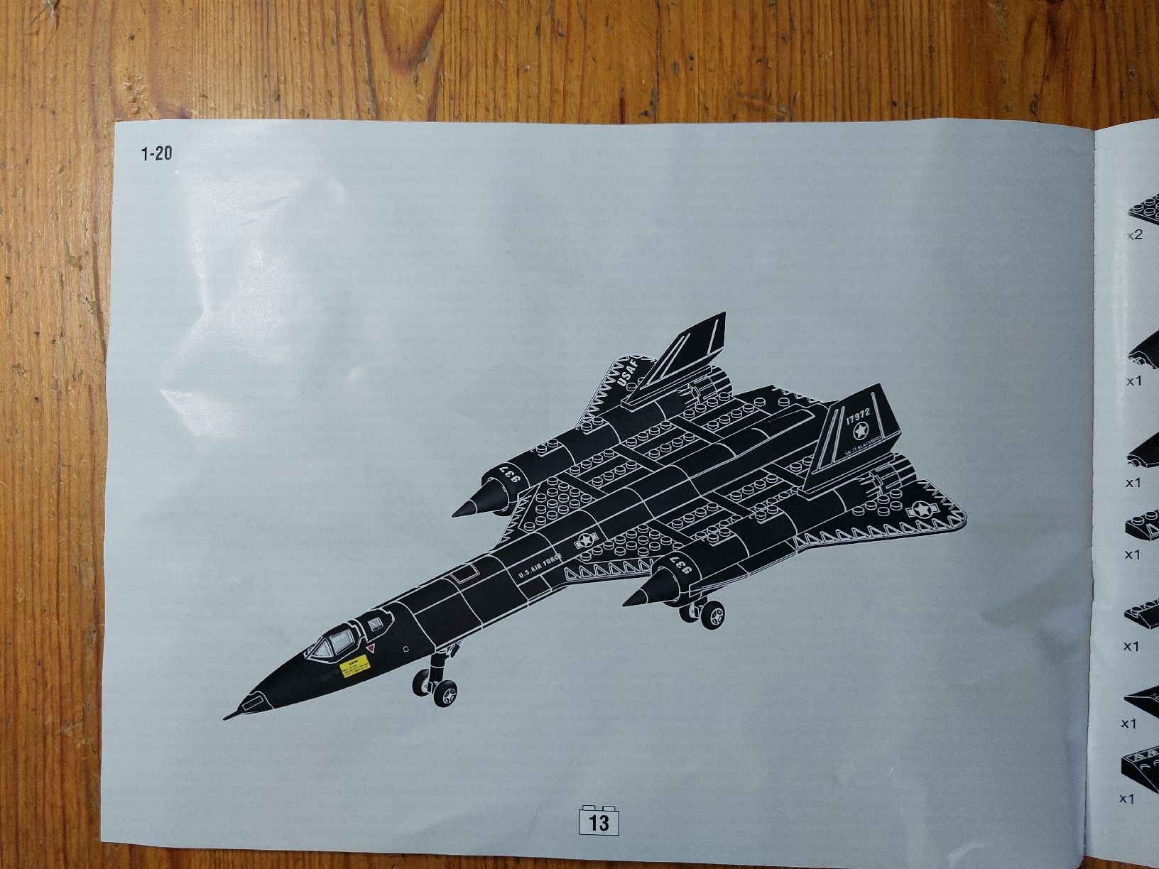 Baukästen: SR71 BlackBird aus Klemmbausteinen – Neu (gemäss Beschreibung) aus Roggwil BE von zoeri46 1
